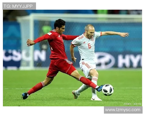 足球全能球星解析：从技术到领导力他如何成为场上的绝对核心