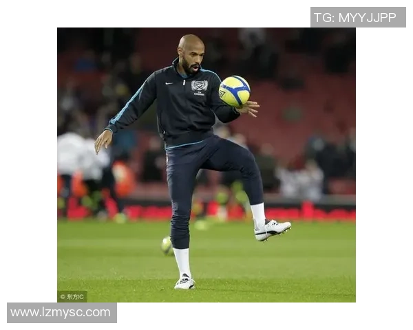 足球球星私人助理如何管理日常事务和保护球员隐私的幕后故事