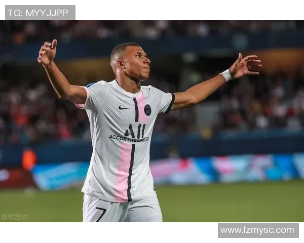 球星贴纸收藏热潮全面升级足球篮球双线点燃粉丝无限激情