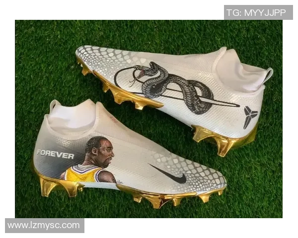 足球巨星专属球鞋高清图鉴：顶级球员与定制球鞋的完美结合